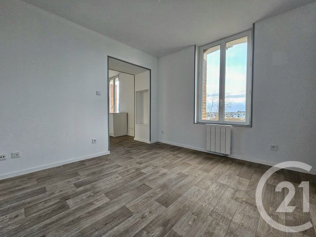 Appartement F2 à louer - 2 pièces - 36.9 m2 - CHOISY LA VICTOIRE - 60 - PICARDIE - Century 21 Collin Immobilier